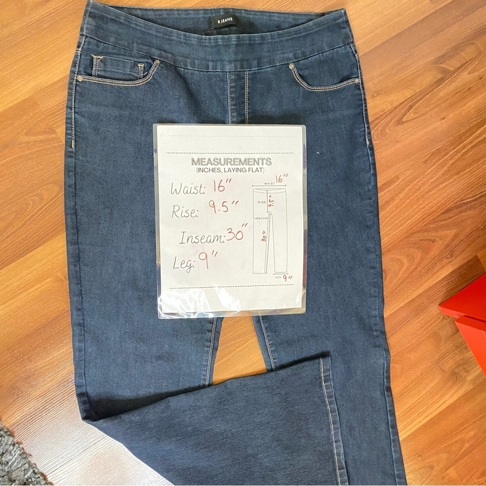 Reitmans Women's Dark Blue Jeans No Zippet Stretchy - Picture 6 of 6